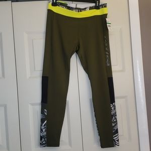 Olive green palm print leggings NWT
